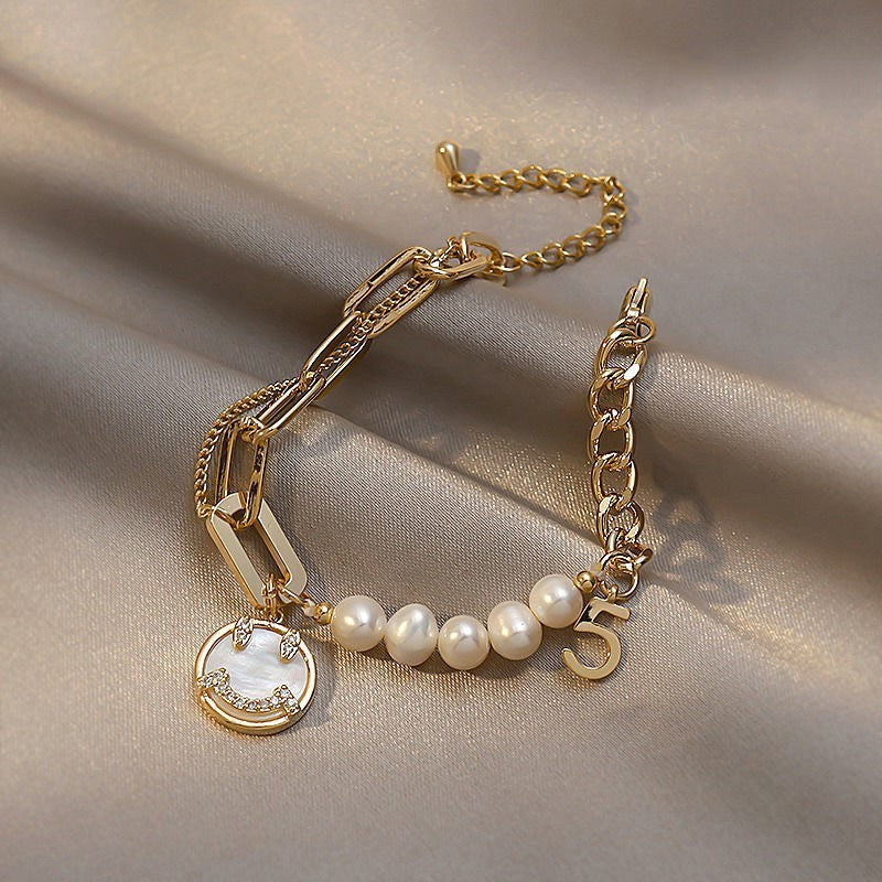 Minimalist Freshwater Pearl Bracelet