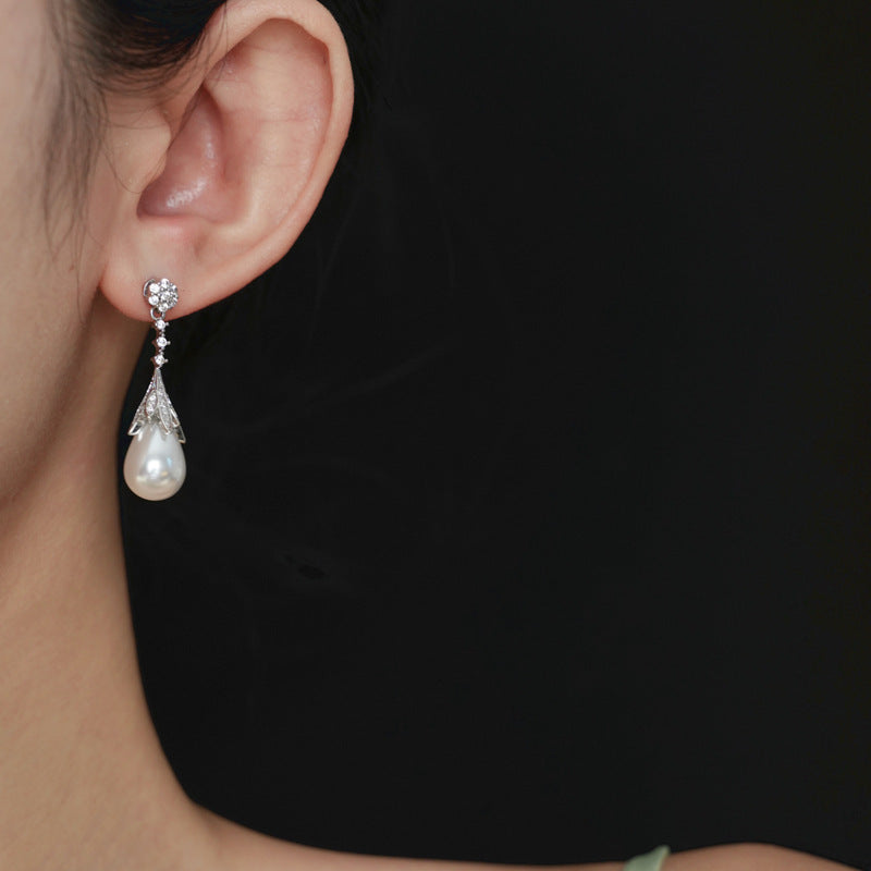 Pearl Diana Earring