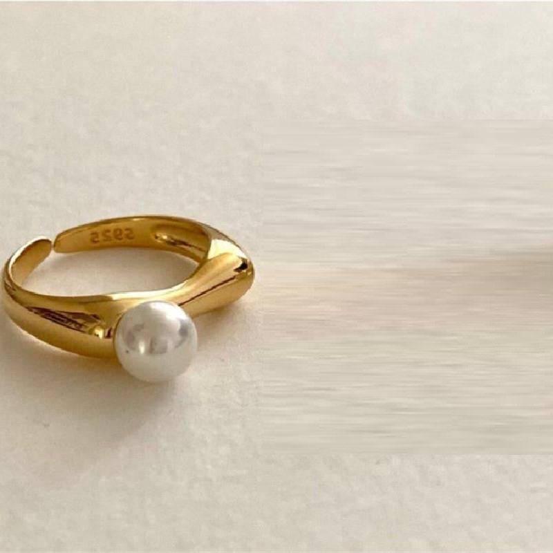 Pearl Ring 6