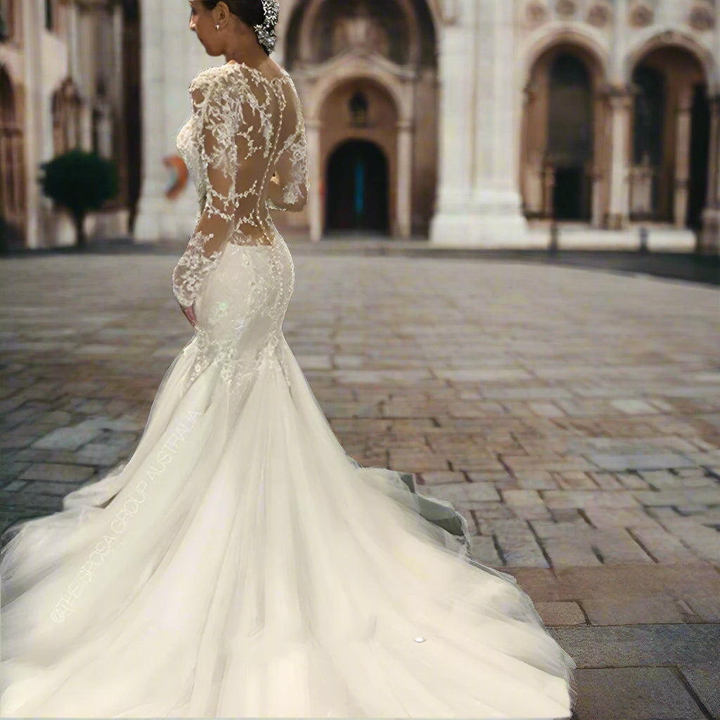 backless wedding dress